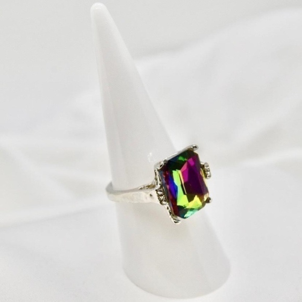 Sparkling Colorful Ring - Picture 2 of 4